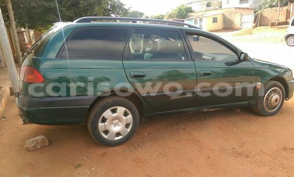 Acheter Occasion Voiture Toyota Avensis Vert à Comé au Benin Acheter Occasion Voiture Toyota Avensis Vert à Comé au Benin