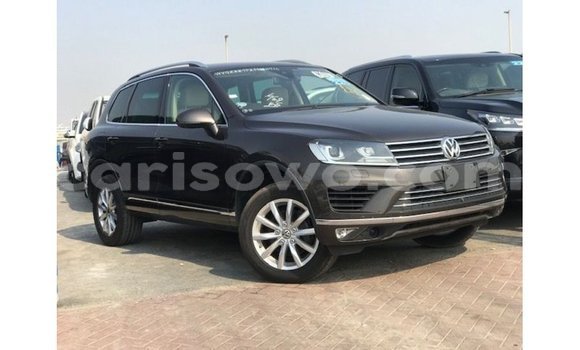 Acheter Import Voiture Volkswagen Touareg Marron à Import - Dubai, Benin