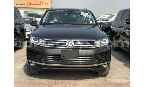 Sayi Imported Volkswagen Touareg Brown Mota in Import - Dubai a Benin Sayi Imported Volkswagen Touareg Brown Mota in Import - Dubai a Benin