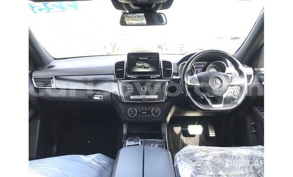 Acheter Import Voiture Mercedes-Benz 190 Blanc à Import - Dubai, Benin Acheter Import Voiture Mercedes-Benz 190 Blanc à Import - Dubai, Benin