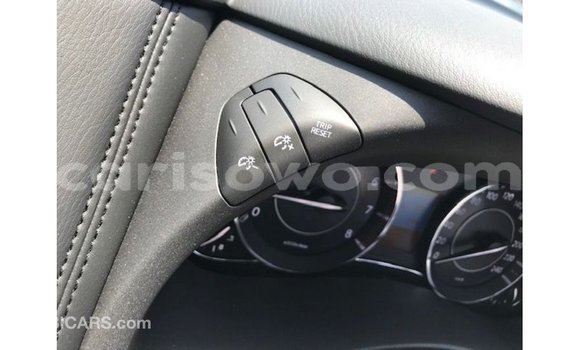 Acheter Import Voiture Nissan Patrol Bleu à Import - Dubai, Benin Acheter Import Voiture Nissan Patrol Bleu à Import - Dubai, Benin