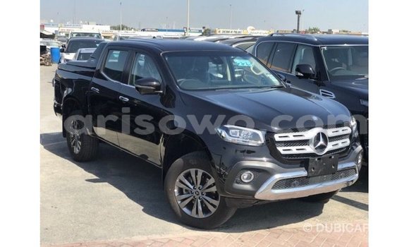 Sayi Imported Mercedes-Benz 250 Black Mota in Import - Dubai a Benin Sayi Imported Mercedes-Benz 250 Black Mota in Import - Dubai a Benin