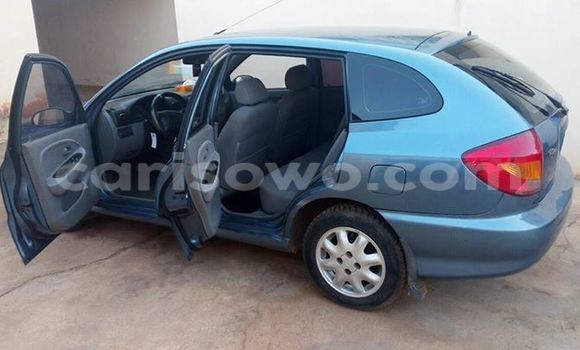 Sayi Na hannu Kia Carens Green Mota in Savalou a Benin