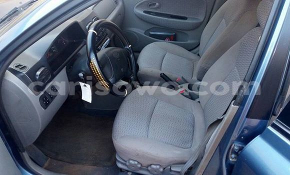 Buy Used Kia Carens Green Car in Savalou in Benign Buy Used Kia Carens Green Car in Savalou in Benign