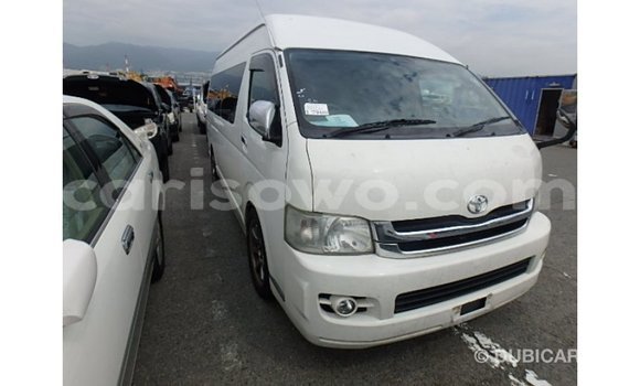 Acheter Import Voiture Toyota Hiace Blanc à Import - Dubai, Benin Acheter Import Voiture Toyota Hiace Blanc à Import - Dubai, Benin