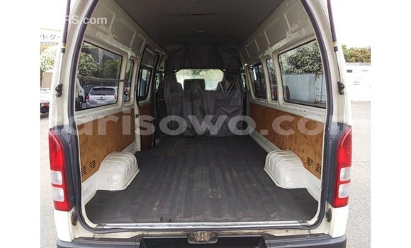 Sayi Imported Toyota Hiace White Mota in Import - Dubai a Benin Sayi Imported Toyota Hiace White Mota in Import - Dubai a Benin
