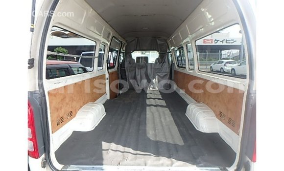 Sayi Imported Toyota Hiace White Mota in Import - Dubai a Benin Sayi Imported Toyota Hiace White Mota in Import - Dubai a Benin