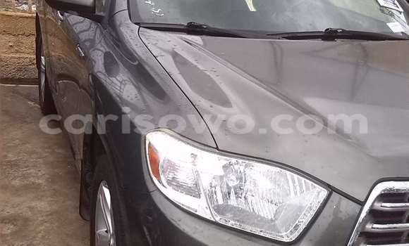 Sayi Na hannu Toyota Highlander Black Mota in Porto Novo a Benin Sayi Na hannu Toyota Highlander Black Mota in Porto Novo a Benin
