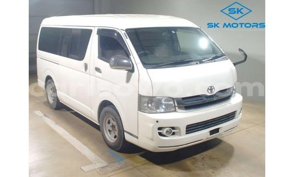 Acheter Import Voiture Toyota Hiace Blanc à Import - Dubai, Benin