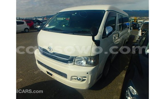 Sayi Imported Toyota Hiace White Mota in Import - Dubai a Benin Sayi Imported Toyota Hiace White Mota in Import - Dubai a Benin