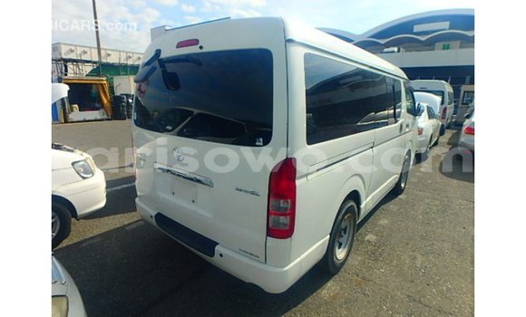 Sayi Imported Toyota Hiace White Mota in Import - Dubai a Benin Sayi Imported Toyota Hiace White Mota in Import - Dubai a Benin