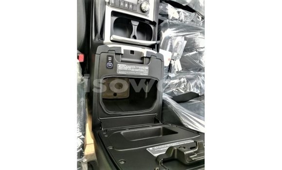 Ra Imported Toyota Land Cruiser funfun Ọkọ̀ in Import - Dubai ni Benin Ra Imported Toyota Land Cruiser funfun Ọkọ̀ in Import - Dubai ni Benin