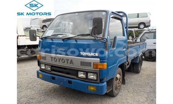 Sayi Imported Toyota Dyna Blue Babbar mota in Import - Dubai a Benin