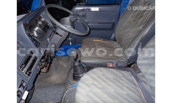 Acheter Import Utilitaire Toyota Dyna Bleu à Import - Dubai, Benin Acheter Import Utilitaire Toyota Dyna Bleu à Import - Dubai, Benin