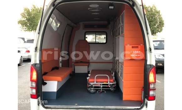 Buy Import Toyota Hiace White Car in Import - Dubai in Benign Buy Import Toyota Hiace White Car in Import - Dubai in Benign