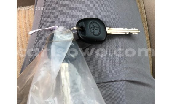 Acheter Import Utilitaire Toyota DA Blanc à Import - Dubai, Benin Acheter Import Utilitaire Toyota DA Blanc à Import - Dubai, Benin