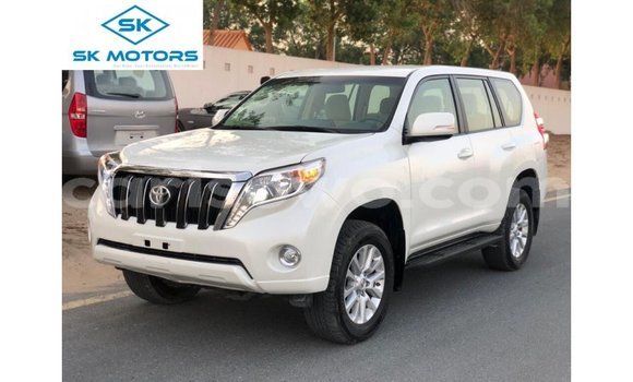 Acheter Import Voiture Toyota Prado Blanc à Import - Dubai, Benin