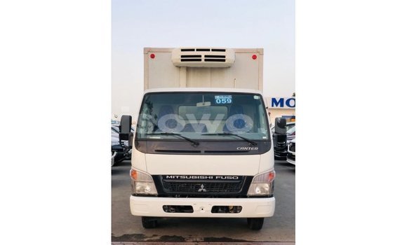 Buy Import Mitsubishi Carisma White Car in Import - Dubai in Benign Buy Import Mitsubishi Carisma White Car in Import - Dubai in Benign