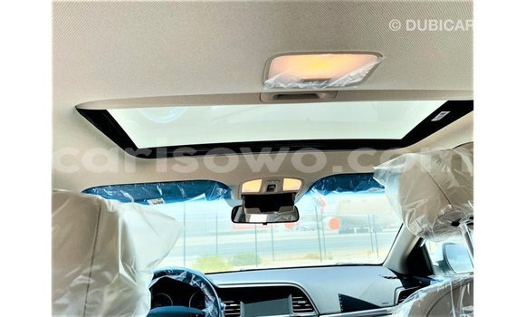 Sayi Imported Hyundai Elantra White Mota in Import - Dubai a Benin Sayi Imported Hyundai Elantra White Mota in Import - Dubai a Benin