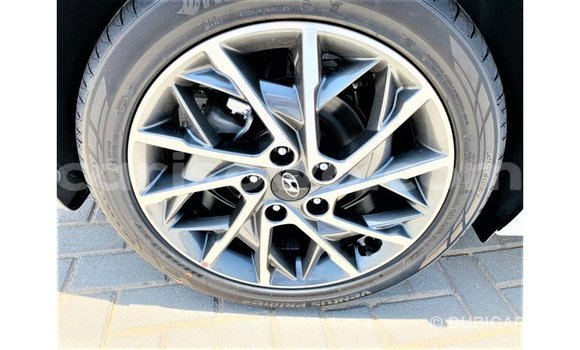 Sayi Imported Hyundai Elantra White Mota in Import - Dubai a Benin Sayi Imported Hyundai Elantra White Mota in Import - Dubai a Benin