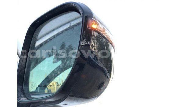 Acheter Import Voiture Kia Carens Blanc à Import - Dubai, Benin Acheter Import Voiture Kia Carens Blanc à Import - Dubai, Benin