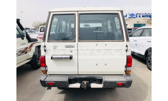 Buy Import Toyota Land Cruiser White Car in Import - Dubai in Benign Buy Import Toyota Land Cruiser White Car in Import - Dubai in Benign