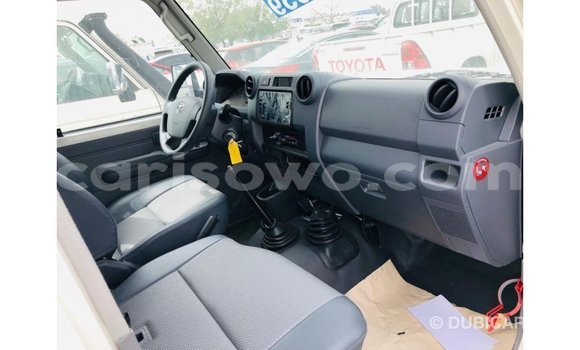 Buy Import Toyota Land Cruiser White Car in Import - Dubai in Benign Buy Import Toyota Land Cruiser White Car in Import - Dubai in Benign
