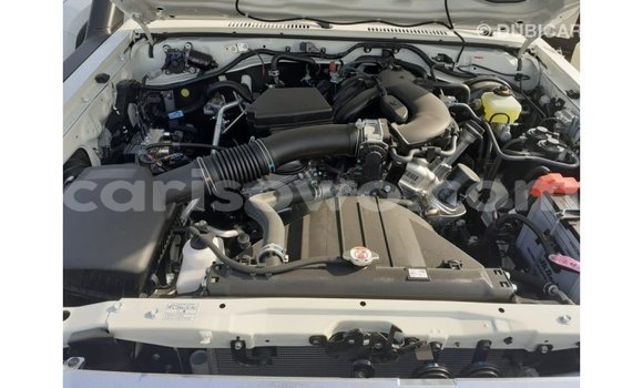 Ra Imported Toyota Land Cruiser funfun Ọkọ̀ in Import - Dubai ni Benin Ra Imported Toyota Land Cruiser funfun Ọkọ̀ in Import - Dubai ni Benin