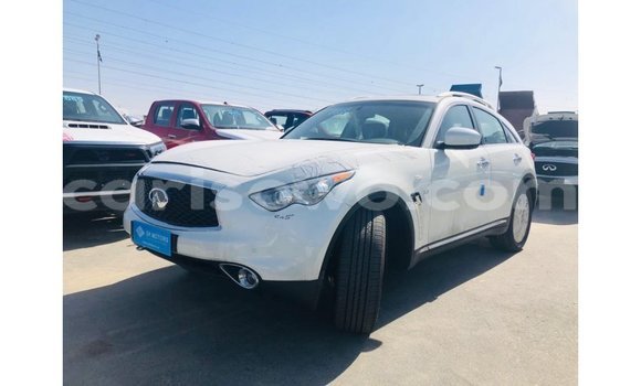 Sayi Imported Infiniti EX White Mota in Import - Dubai a Benin Sayi Imported Infiniti EX White Mota in Import - Dubai a Benin