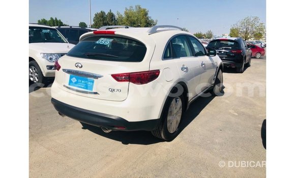 Sayi Imported Infiniti EX White Mota in Import - Dubai a Benin Sayi Imported Infiniti EX White Mota in Import - Dubai a Benin