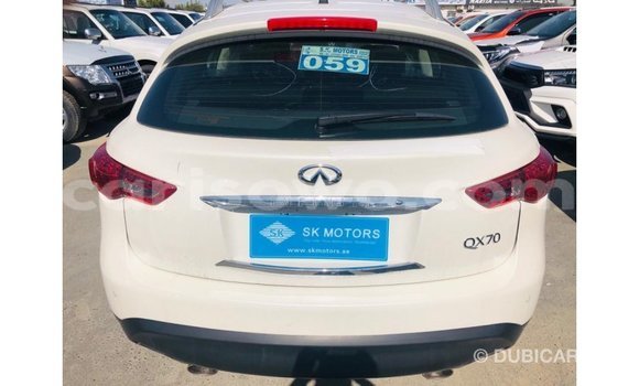 Sayi Imported Infiniti EX White Mota in Import - Dubai a Benin Sayi Imported Infiniti EX White Mota in Import - Dubai a Benin