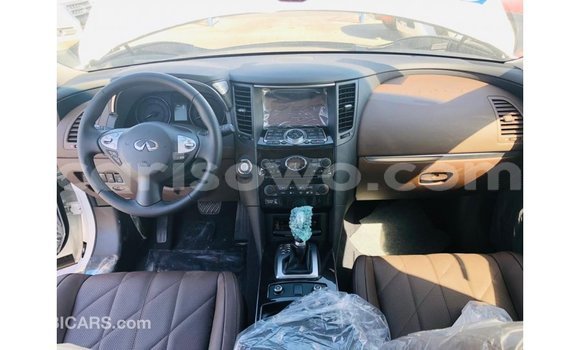 Sayi Imported Infiniti EX White Mota in Import - Dubai a Benin Sayi Imported Infiniti EX White Mota in Import - Dubai a Benin
