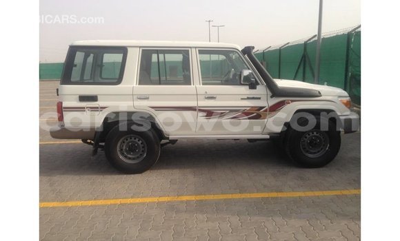 Ra Imported Toyota Land Cruiser funfun Ọkọ̀ in Import - Dubai ni Benin Ra Imported Toyota Land Cruiser funfun Ọkọ̀ in Import - Dubai ni Benin