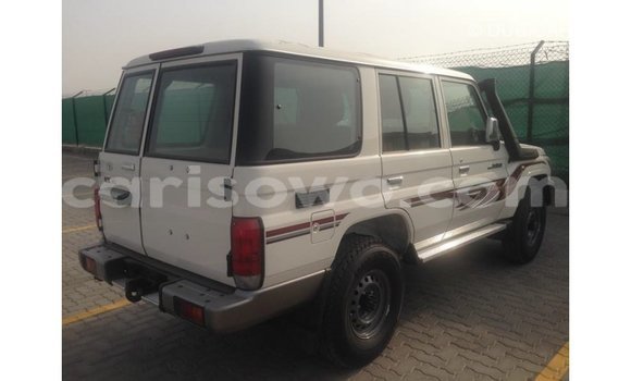 Ra Imported Toyota Land Cruiser funfun Ọkọ̀ in Import - Dubai ni Benin Ra Imported Toyota Land Cruiser funfun Ọkọ̀ in Import - Dubai ni Benin