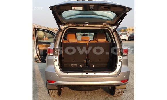 Sayi Imported Toyota Fortuner Sauran Mota in Import - Dubai a Benin Sayi Imported Toyota Fortuner Sauran Mota in Import - Dubai a Benin