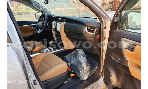 Sayi Imported Toyota Fortuner Sauran Mota in Import - Dubai a Benin Sayi Imported Toyota Fortuner Sauran Mota in Import - Dubai a Benin