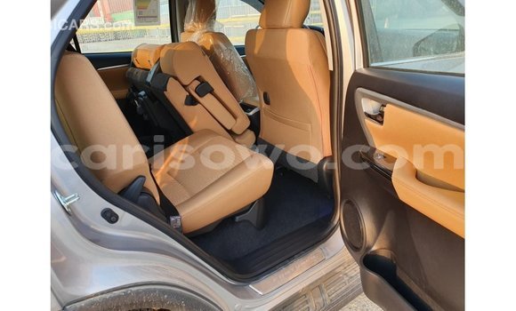 Sayi Imported Toyota Fortuner Sauran Mota in Import - Dubai a Benin Sayi Imported Toyota Fortuner Sauran Mota in Import - Dubai a Benin