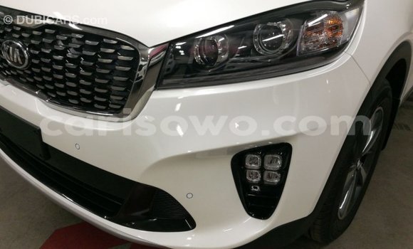 Sayi Imported Kia Sorento White Mota in Import - Dubai a Benin Sayi Imported Kia Sorento White Mota in Import - Dubai a Benin