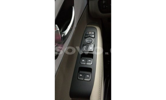 Sayi Imported Kia Sorento White Mota in Import - Dubai a Benin Sayi Imported Kia Sorento White Mota in Import - Dubai a Benin