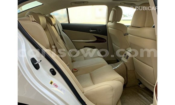 Sayi Imported Lexus GS White Mota in Import - Dubai a Benin Sayi Imported Lexus GS White Mota in Import - Dubai a Benin