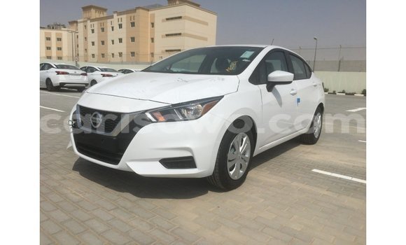 Sayi Imported Nissan Sunny White Mota in Import - Dubai a Benin
