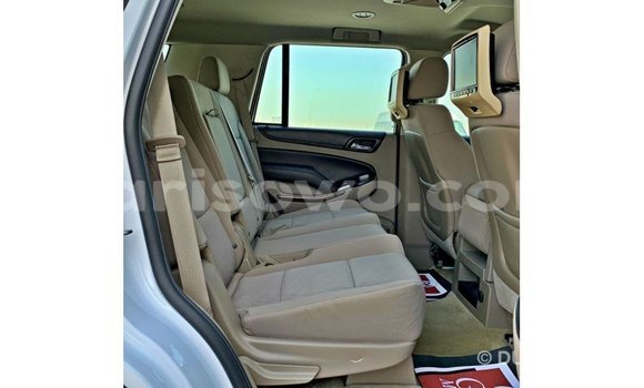 Sayi Imported Chevrolet Tahoe White Mota in Import - Dubai a Benin Sayi Imported Chevrolet Tahoe White Mota in Import - Dubai a Benin