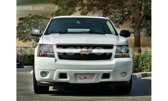 Sayi Imported Chevrolet Tahoe White Mota in Import - Dubai a Benin Sayi Imported Chevrolet Tahoe White Mota in Import - Dubai a Benin