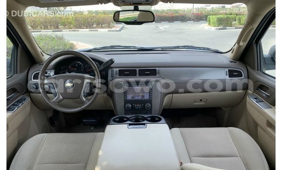 Sayi Imported Chevrolet Tahoe White Mota in Import - Dubai a Benin Sayi Imported Chevrolet Tahoe White Mota in Import - Dubai a Benin