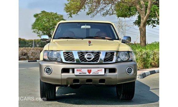 Acheter Import Voiture Nissan Patrol Beige à Import - Dubai, Benin Acheter Import Voiture Nissan Patrol Beige à Import - Dubai, Benin