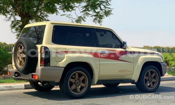 Acheter Import Voiture Nissan Patrol Beige à Import - Dubai, Benin Acheter Import Voiture Nissan Patrol Beige à Import - Dubai, Benin