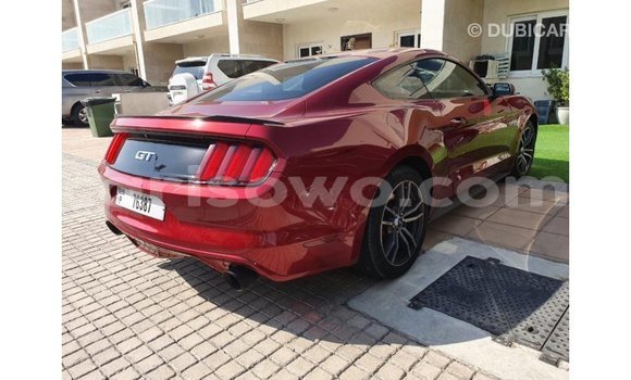 Acheter Import Voiture Ford Mustang Rouge à Import - Dubai, Benin Acheter Import Voiture Ford Mustang Rouge à Import - Dubai, Benin