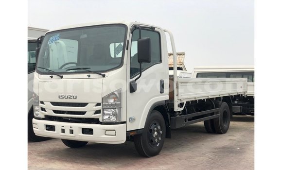 Sayi Imported Isuzu FTR 850 White Babbar mota in Import - Dubai a Benin
