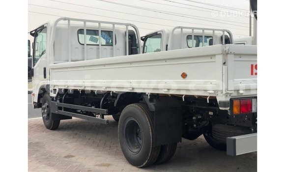 Ra Imported Isuzu FTR 850 funfun Ọkọ̀ akẹ́rù ńlá in Import - Dubai ni Benin Ra Imported Isuzu FTR 850 funfun Ọkọ̀ akẹ́rù ńlá in Import - Dubai ni Benin
