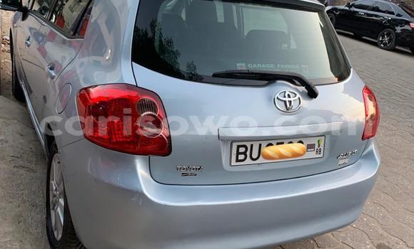 Ra Tuntun Toyota Auris Blue Ọkọ̀ in Cotonou ni Benin